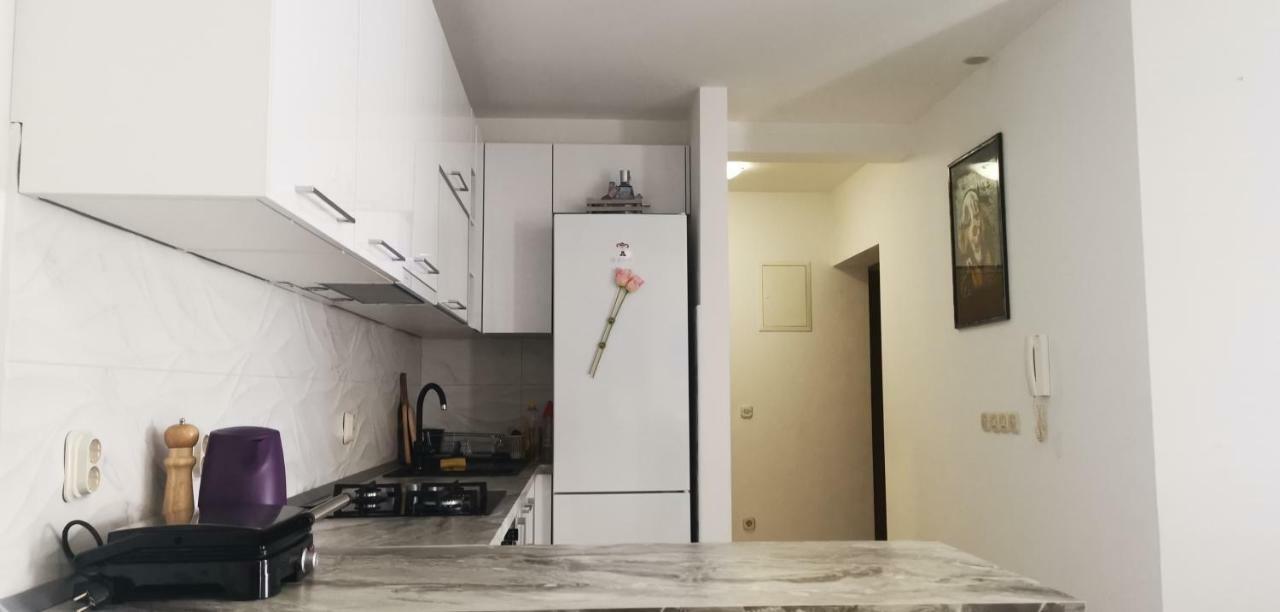 Apartment Dalmatia มาคาร์สกา ภายนอก รูปภาพ